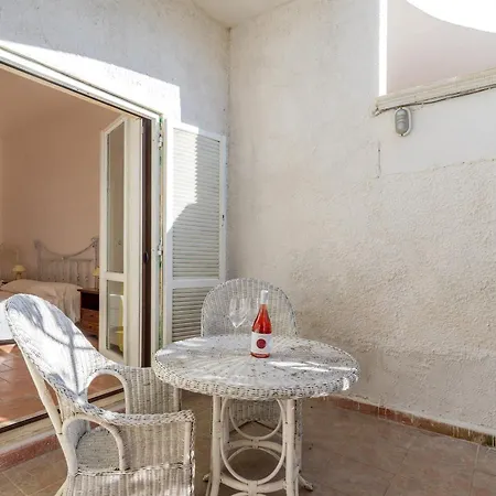 Bilocale A Villa Torre Lapillo